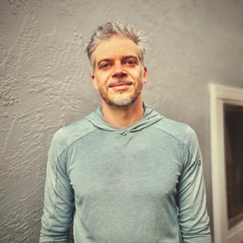 Portrait of Alex Eisen
